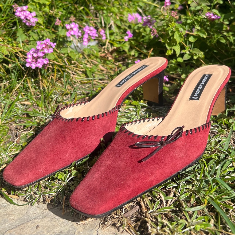 Adrienne Vitadini suede kitten heel with bow detail